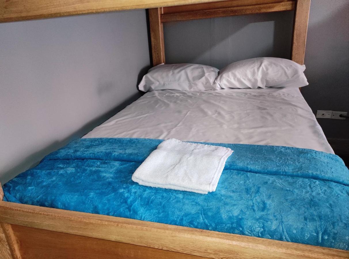 Key West Hostel Медельин Экстерьер фото